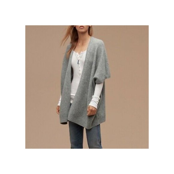Aritzia Iconic Cape Gray Yak Wool XXS - Picture 2 of 13